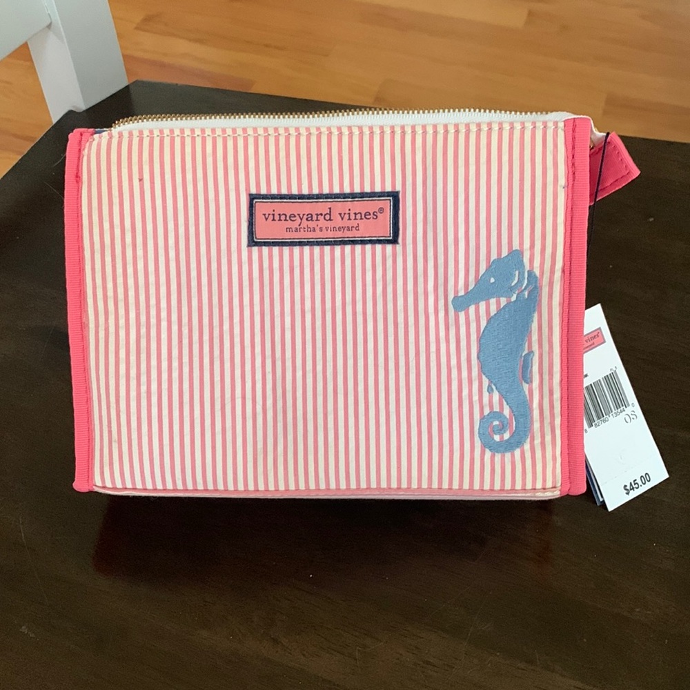 Vineyard Vines makeup bag